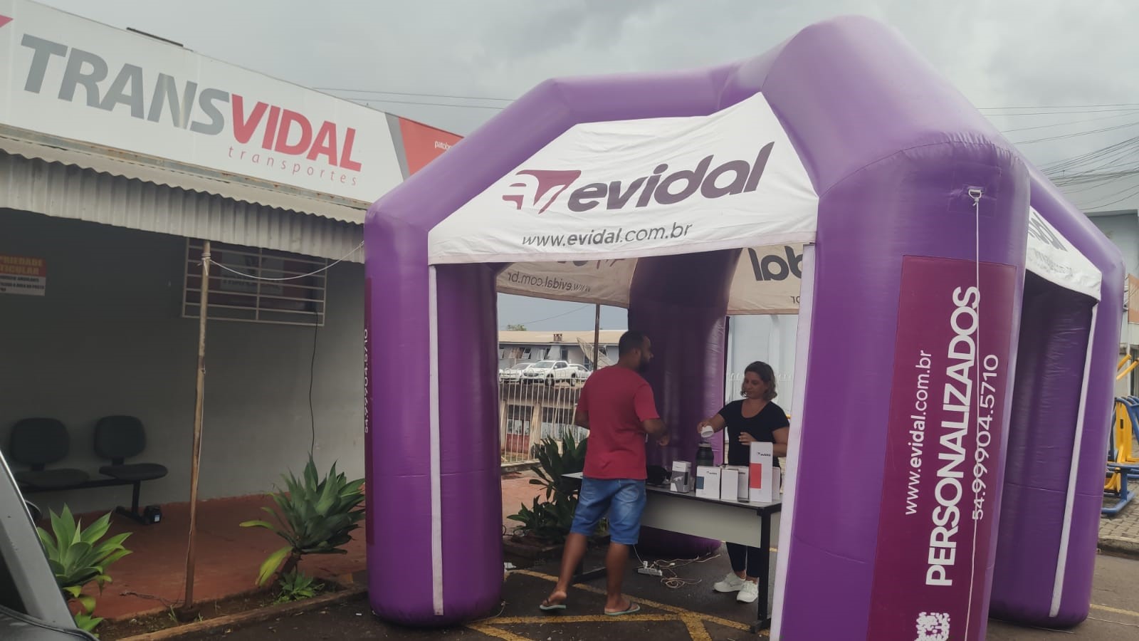 Grupo Transvidal apresenta benefícios para caminhoneiros em Pato Branco/PR